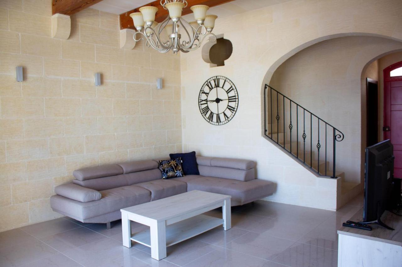 Kenn Holiday Home Għarb Buitenkant foto